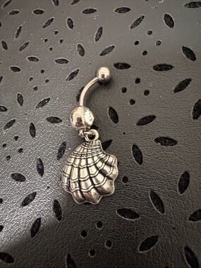 Silver Shell Charm Belly Button Ring - Women Jewelry
